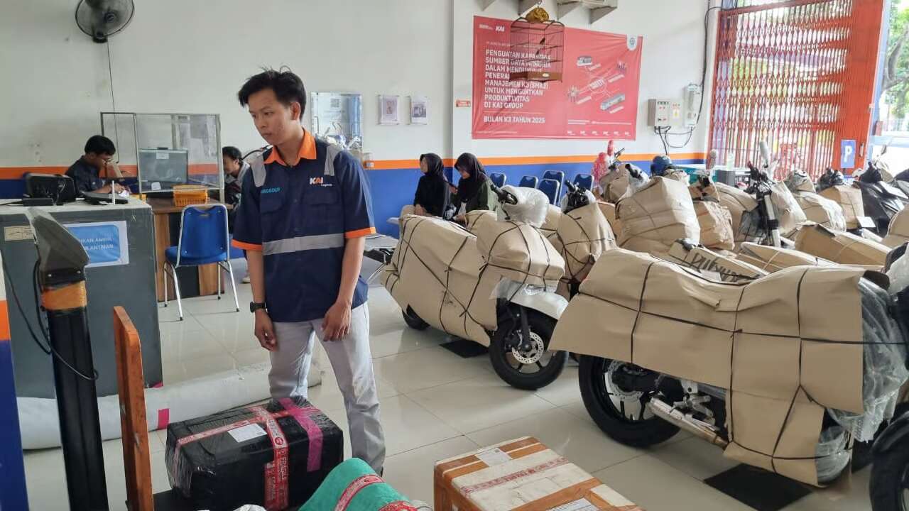 Dukung Kelancaran Distribusi Logistik Masyarakat Selama Nataru, KAI Logistik Catat Pengiriman Lebih dari 3.000 Ton